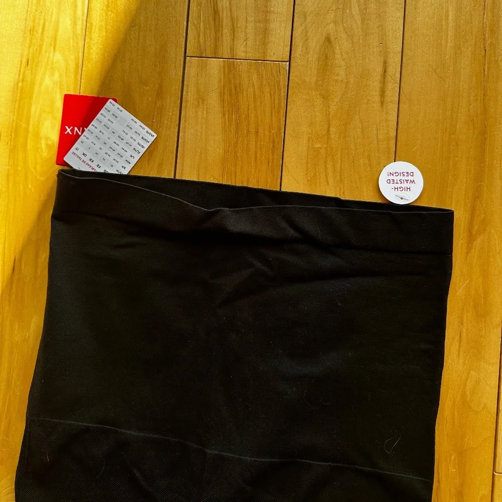Spanx Look At Me Now‎ Seamless Leggings NWT